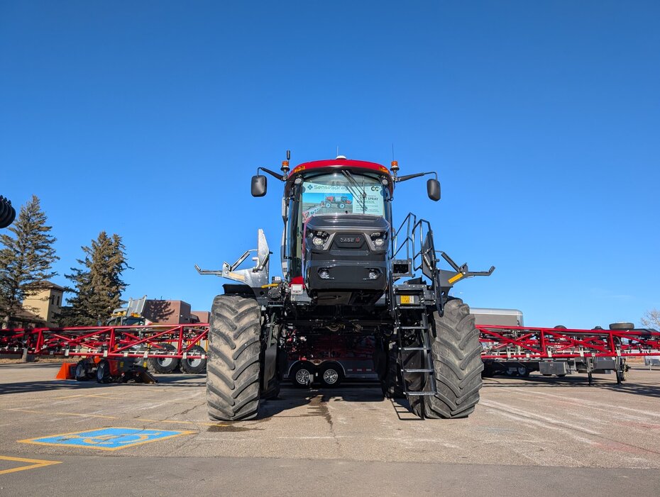 SenseSpray Fitted to a 50 series Patriot at the Lethbridge show